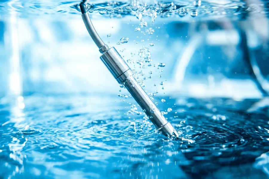 Sonda de pH en una cámara de flujo del punto de dosificación